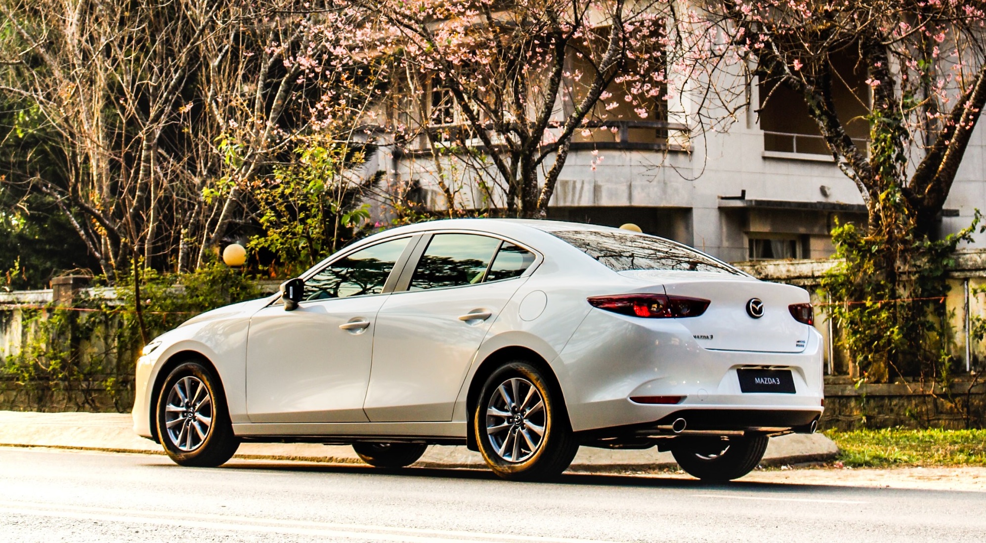 BẢNG GIÁ XE MAZDA3 VÀ ALL–NEW MAZDA3 THẾ HỆ MỚI | Mazda Lê Văn Lương